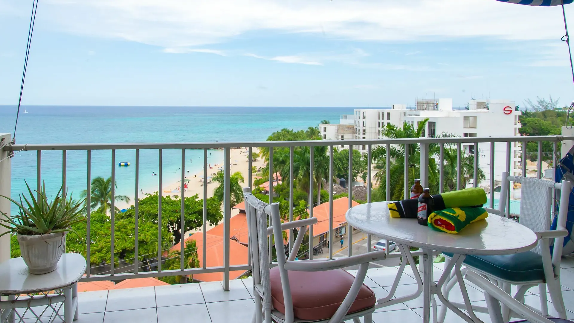 Montego Bay Club Apartments
