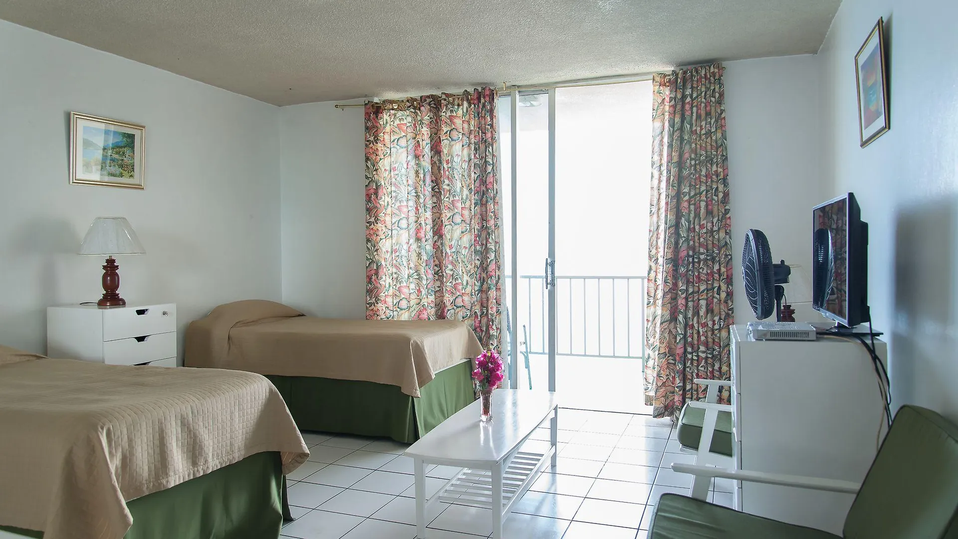 Montego Bay Club Apartments location
